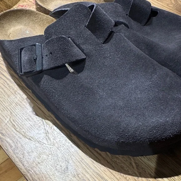 Women’s Birkenstock clog, size 41 (women’s 10) - Picture 3 of 5